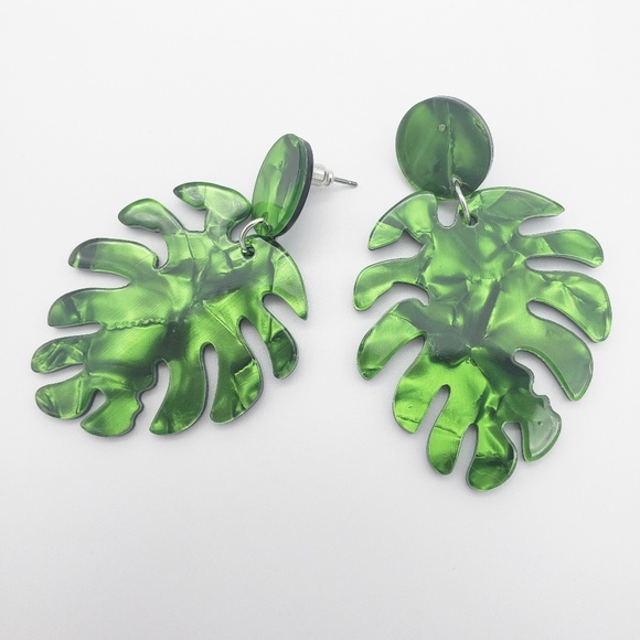 Boutique Jewelry - Green Palm Leaves Leaf Acrylic Earrings